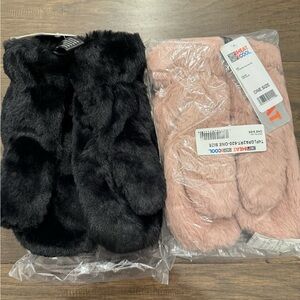 Cozy Faux Fur mittens- Black & Blush Pink